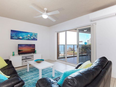8 'Kiah' , 53 Victoria Parade - Stunning Water Views, WIFI & Air Con - Hobart Tourism 0