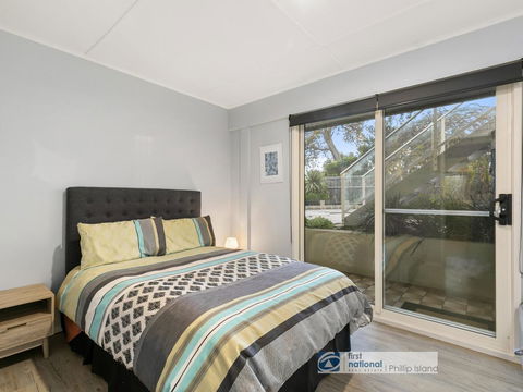 8 Broadwater Court, Cowes - Hobart Tourism 2