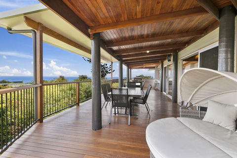 8 Yarrong Road - Hobart Tourism 1