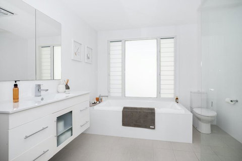 83A Garrads Lane, MILTON - Hobart Tourism 2