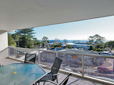 9 'Nelson Towers' 71a Victoria Parade - Unit In The Heart Of Nelson Bay With Water Views - Hobart Tourism 0