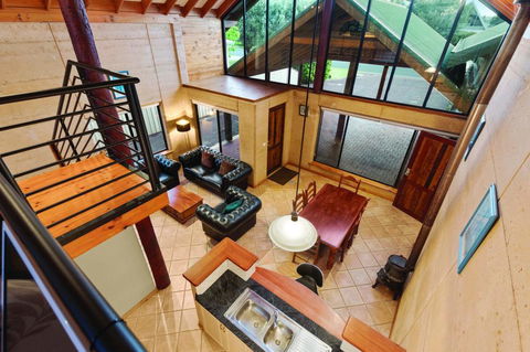 9 Marshall Street - Large Family Holiday Home Just Metres To The Beach - Tourism TAS 1
