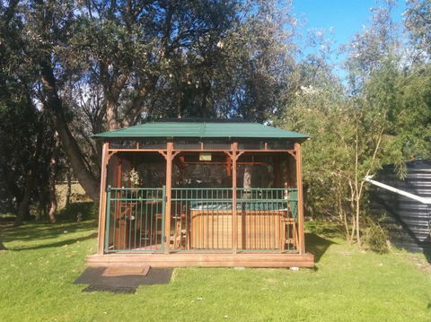 90 Mile Beach Escape - Hobart Tourism 2