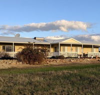 A Better Life Animal Sanctuary FarmStay - Private Two-Bedrooms Lounge Room  Bathroom  Toilet Shared Kitchen - Hobart Tourism