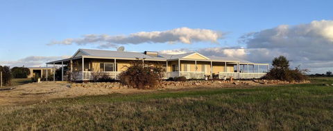 A Better Life Animal Sanctuary FarmStay - Private Two-Bedrooms, Lounge Room & Bathroom & Toilet, Shared Kitchen - Tourism TAS 0