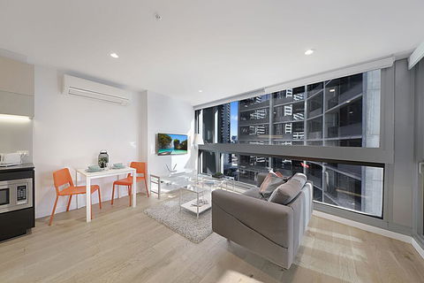 A Bright & Modern CBD Apt Next To Southern Cross - Hobart Tourism 0