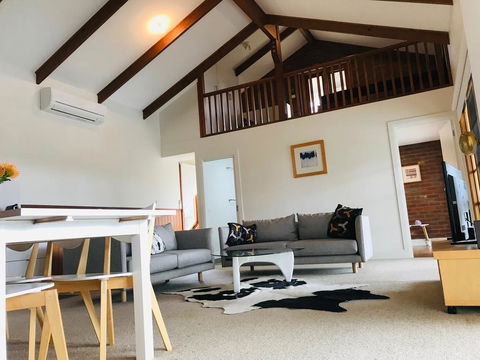 A Home Amongst The Gum Trees - Tourism TAS 1