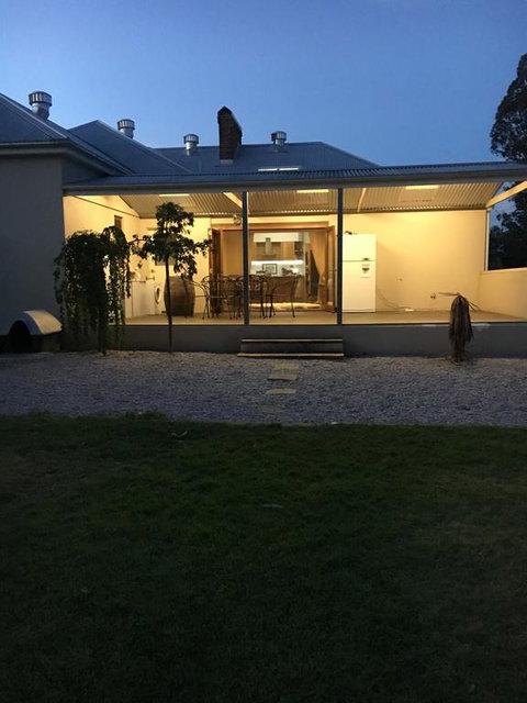 A Homestead On Market - Hobart Tourism 3