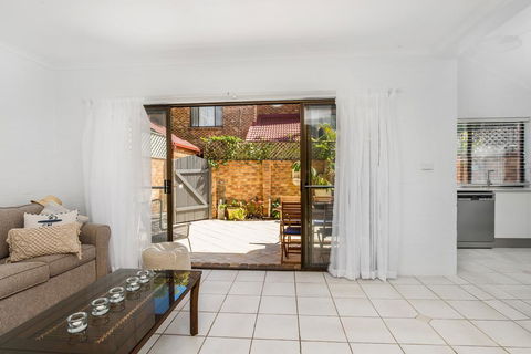 A PERFECT STAY - Byron's Mango Tree - Hobart Tourism 2