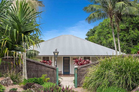 A PERFECT STAY - Cavvanbah Seaside Cottage - Hobart Tourism 2