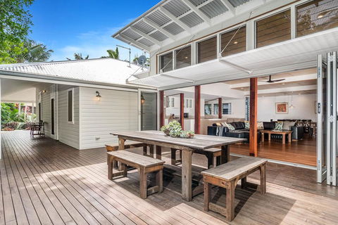 A PERFECT STAY - Cavvanbah Seaside Cottage - Hobart Tourism 1