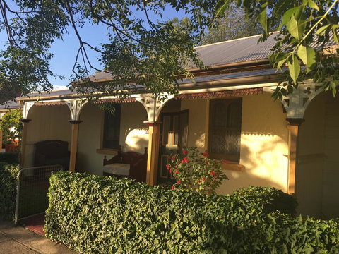 A Settlers Cottage Accommodation Bathurst CBD - Tourism TAS 2