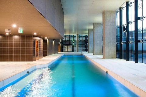 A Stylish 2BR CBD Apt With Beautiful City Views - Hobart Tourism 1