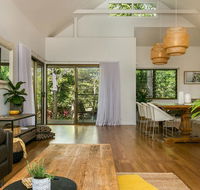 A SWEET ESCAPE - Alcorn House - Hobart Tourism
