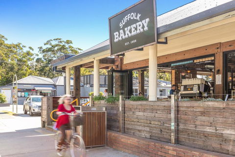 A SWEET ESCAPE - Carefree Beach Home - Hobart Tourism 3