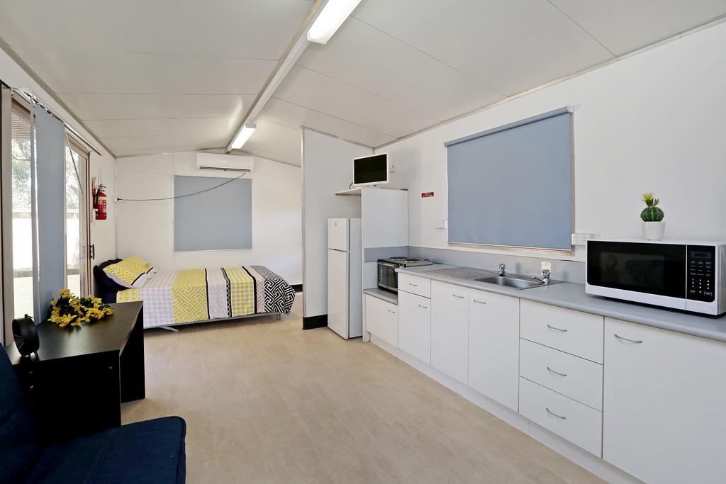 Sunset QLD Tourism TAS