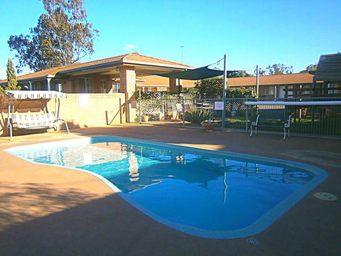 Aaron Inn Motel - Tourism TAS 0