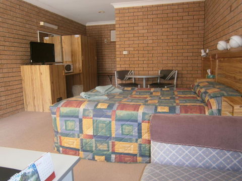 Aaron Inn Motel - Tourism TAS 2
