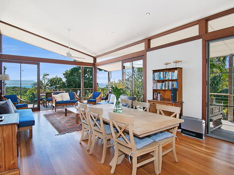 Above The Pass - Tourism TAS 3