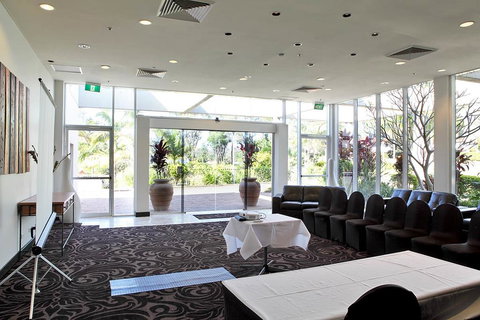 Absolute Beachfront Opal Cove Resort - Tourism TAS 2