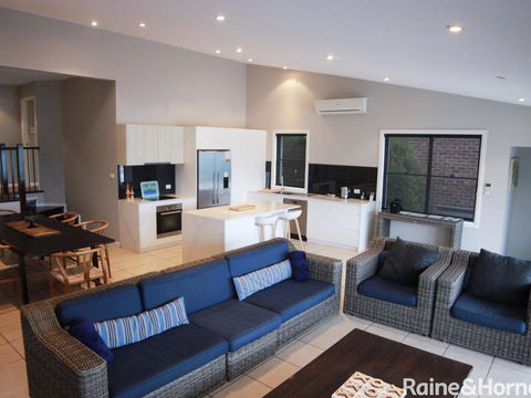 Absolutely Avoca - 114a Avoca Drive, Avoca Beach - Hobart Tourism 2