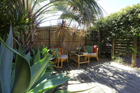 ACACIA - WEEKLY ONLY - Tourism TAS 0