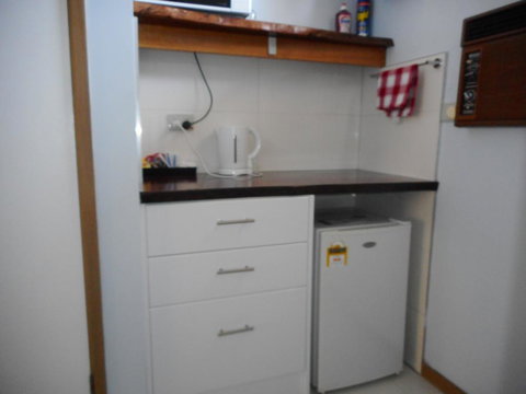 Acacia Rose Motor Inn - Tourism TAS 3