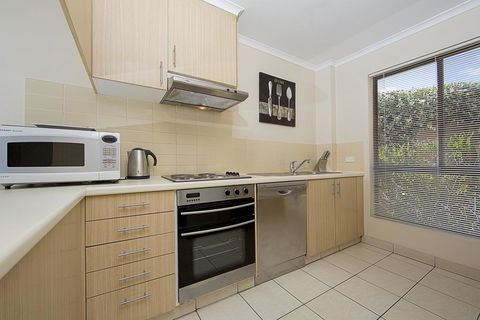 Accommodate Canberra - Kingston Court - Hobart Tourism 3