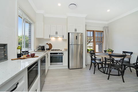 Accommodation Hunter - Adams Street Maitland - Hobart Tourism 2