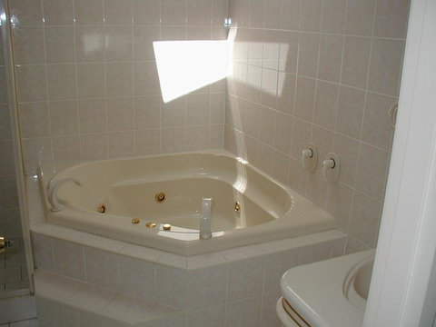 Accommodation Sydney North - Forestville 4 Bedroom 2 Bathroom House - Tourism TAS 3