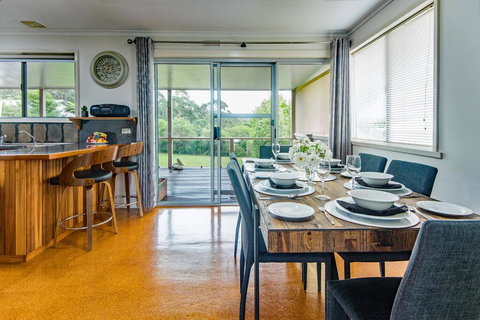 ACOULLVIEW - Tourism TAS 3