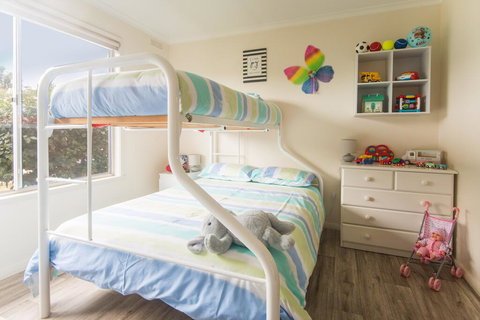 ACOULLVIEW - Tourism TAS 1