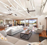 Acqua Vista - water view fireplace walk to beach - Hobart Tourism