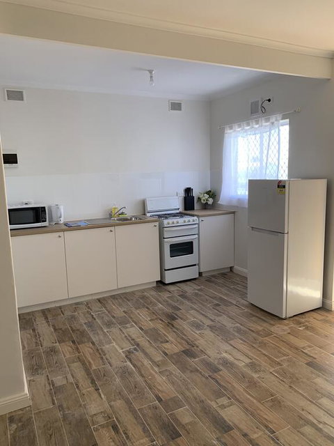 Adelaide Holiday Apartment - Tourism TAS 2