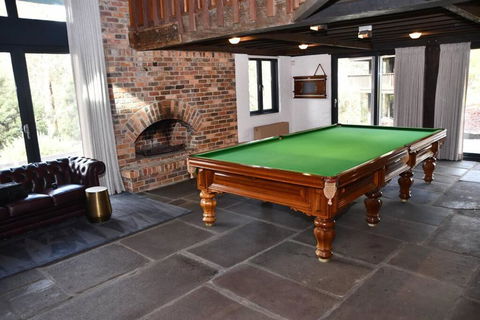Diskin House Mt Pleasant Rd, Eltham For 16 Guests - Hobart Tourism 4