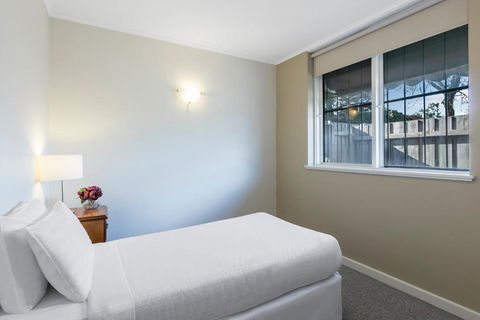 Dorset Gardens Hotel - Hobart Tourism 2
