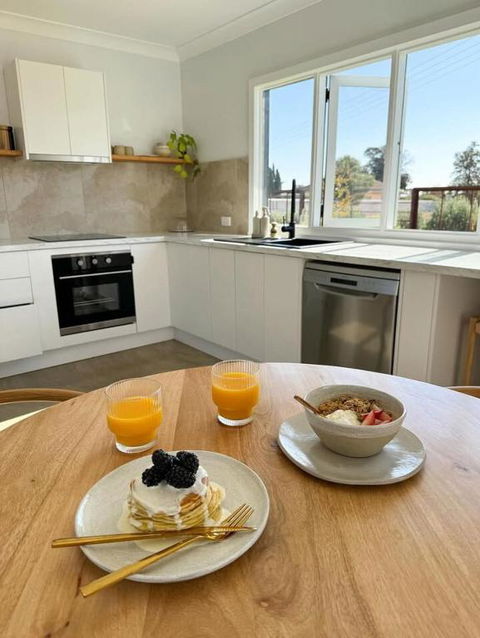 Dreamy Staiz - Riverland Abode - Hobart Tourism 1
