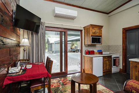 Eagle Foundry Bed & Breakfast - Tourism TAS 3