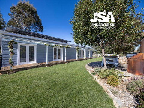 Edelweiss Cottage - Hobart Tourism 0
