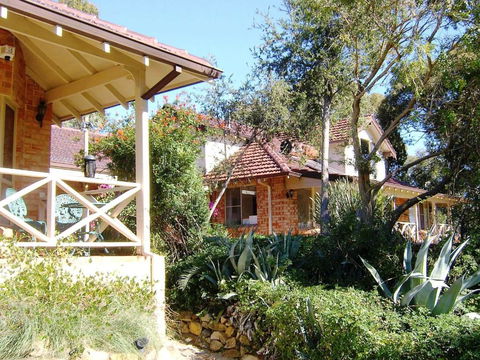 Eleebana Guest House - Tourism TAS 1