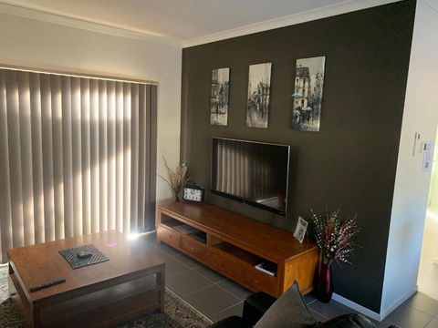 Elmsford Cottage - Hobart Tourism 4