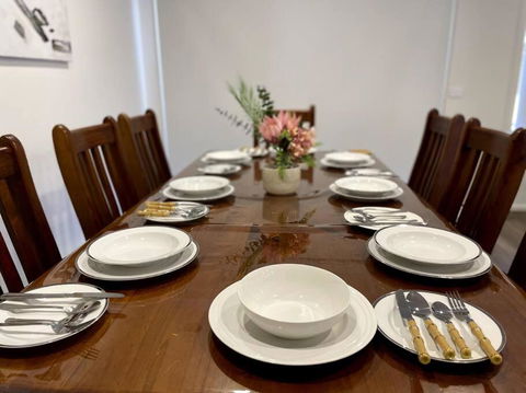Empty Boat - Spacious 5 Bedroom Entire Modern Home In Wallan - Hobart Tourism 2