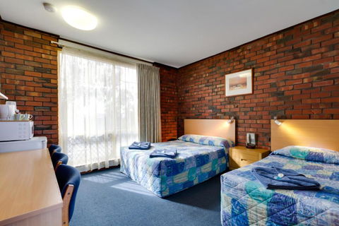 Enfield Motel - Hobart Tourism 2