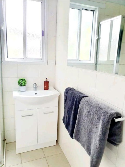 Entire 3 Bedroom Doveton House, No Sharing - Tourism TAS 4