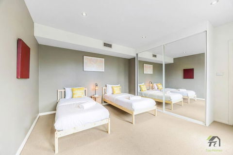 Entire 3 Bedrooms Townhouse In Baulkham Hills - Hobart Tourism 4