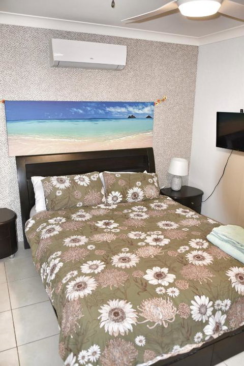 Entire Family Home With Private Pool - Tourism TAS 4