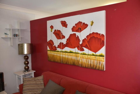 Entire Family Home With Private Pool - Tourism TAS 3