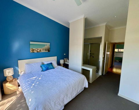 Escape To Preston Beach - Tourism TAS 2