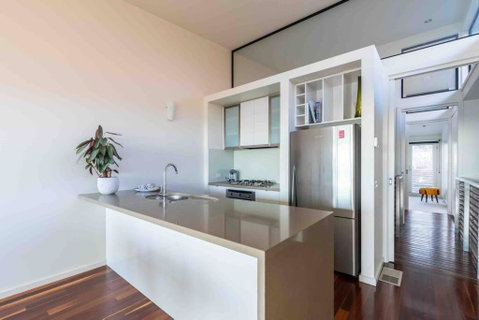 Escape@villamanta Long+short Stays Geelong CBD - Tourism TAS 2