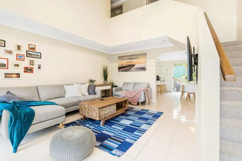 Family Retreat Surf Beach NSW - Tourism TAS 1